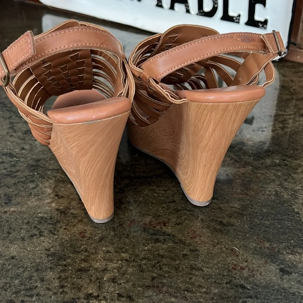 Wedges - Picture 3 of 4
